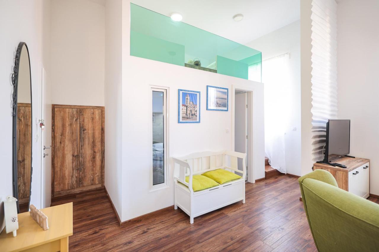 2R Apartman Zára Kültér fotó
