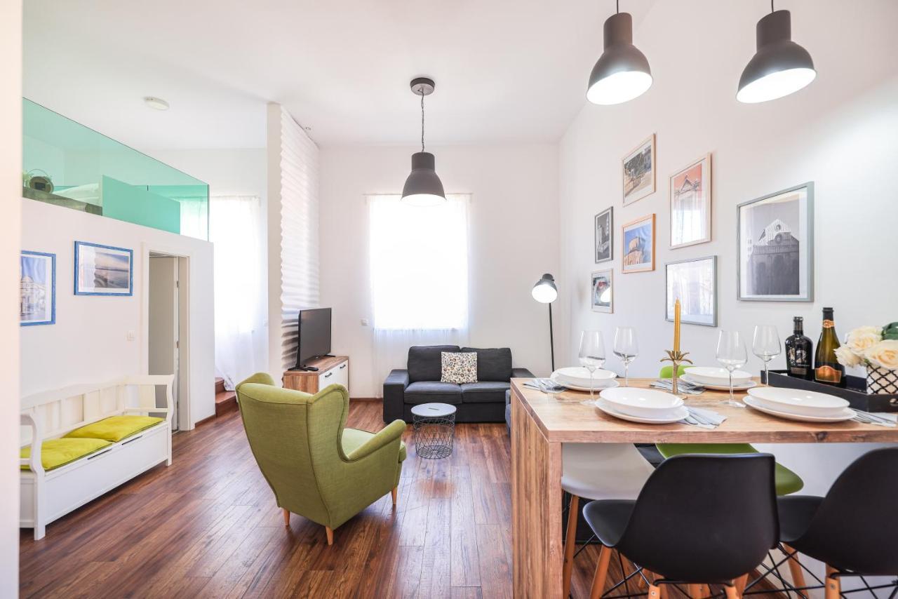 2R Apartman Zára Kültér fotó