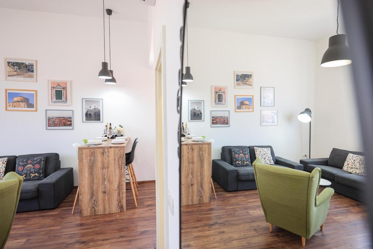 2R Apartman Zára Kültér fotó