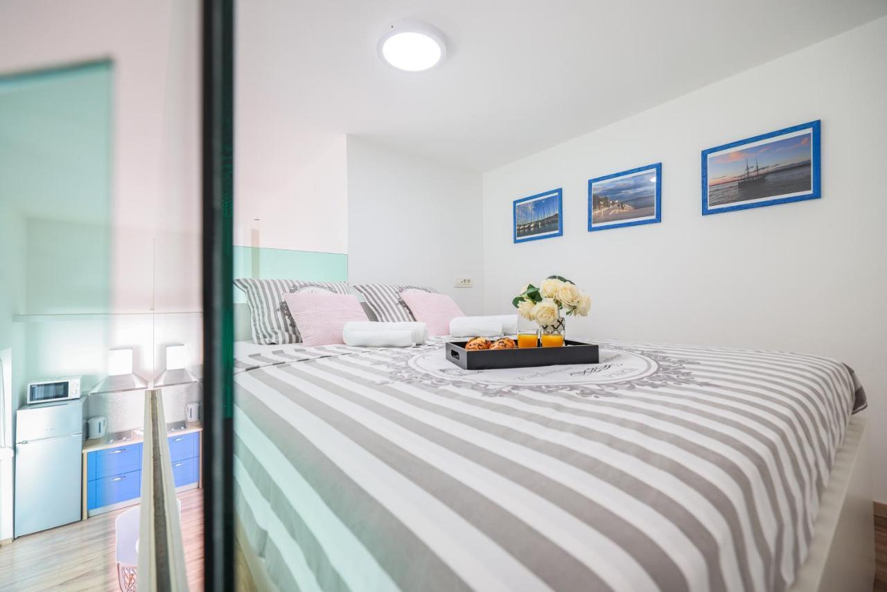 2R Apartman Zára Kültér fotó