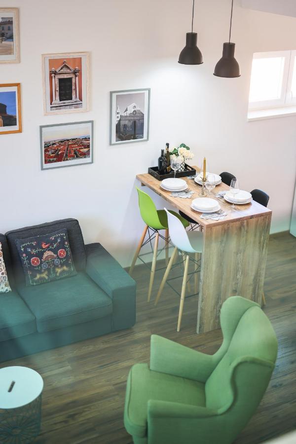 2R Apartman Zára Kültér fotó