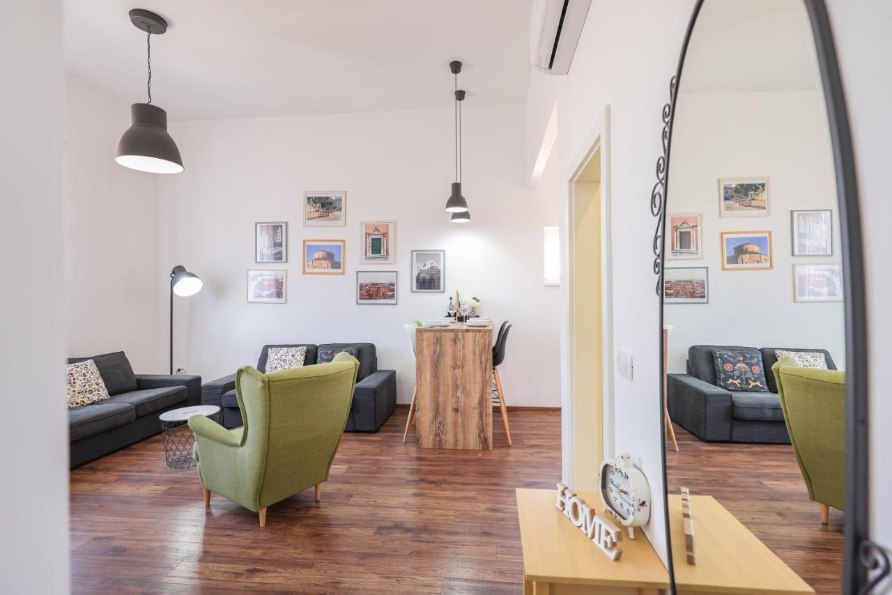 2R Apartman Zára Kültér fotó
